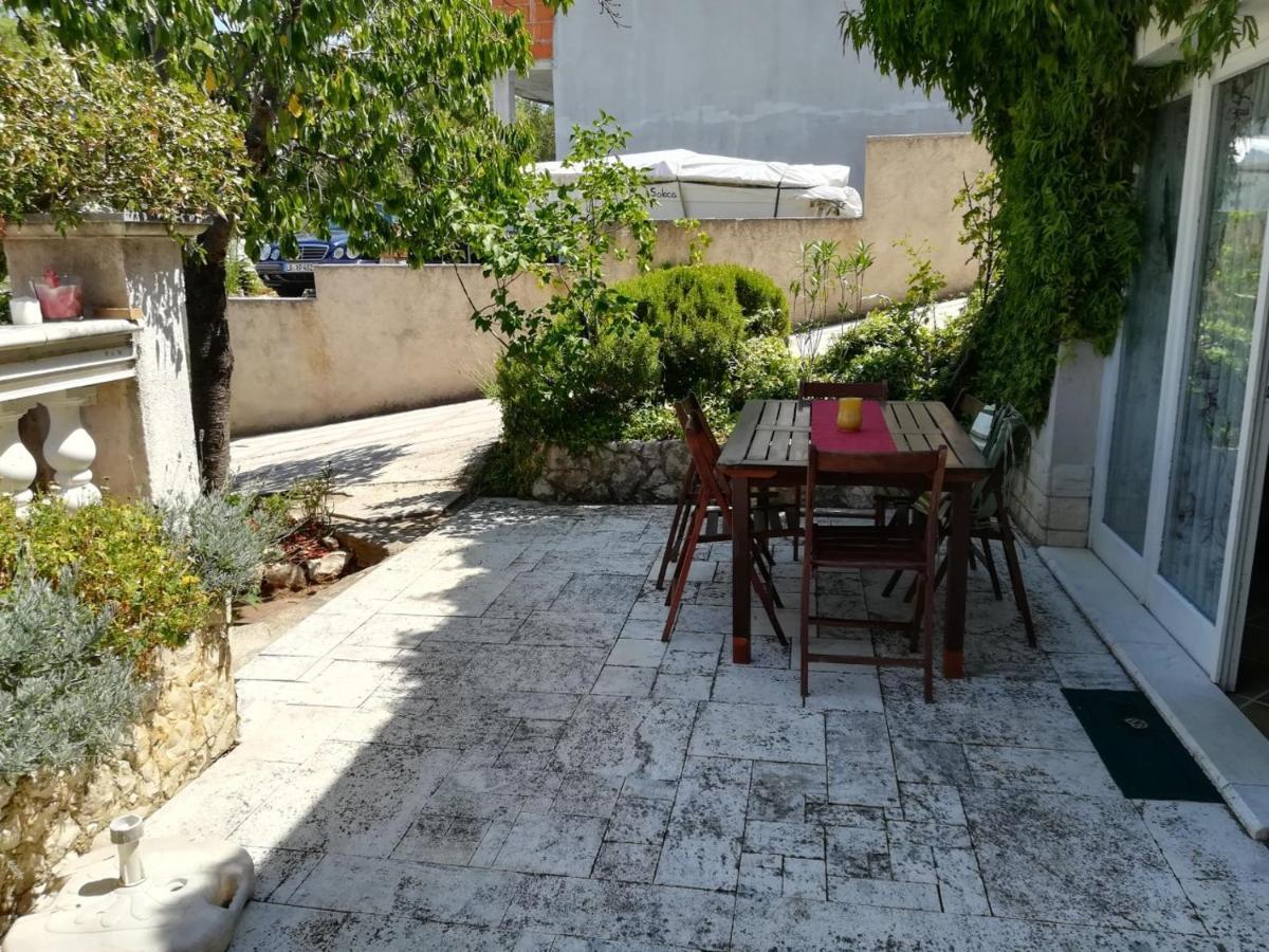 Villa Caroline Trogir Exterior photo